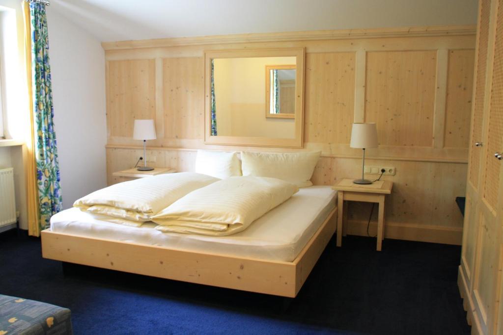 Apartments Margarethe Neukirchen am Großvenediger Room photo